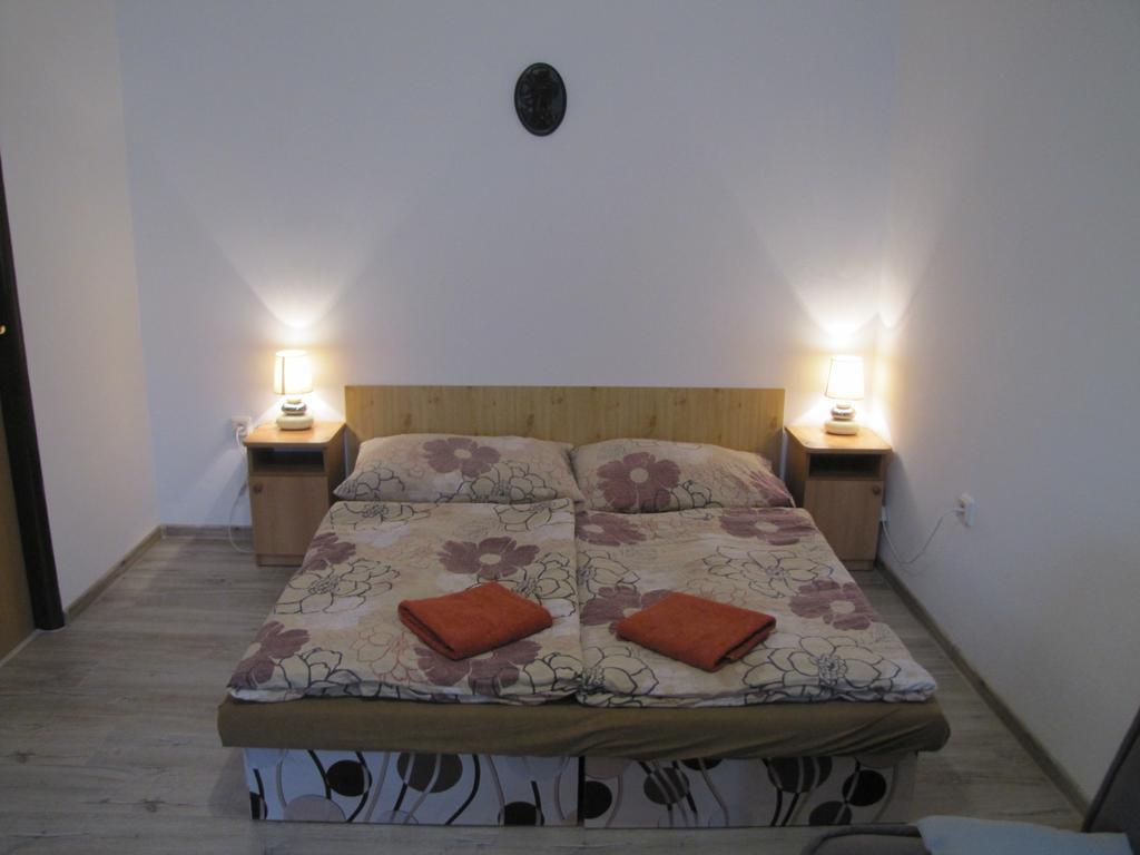 Apartamento Privát Magdalena Bešeňová Exterior foto