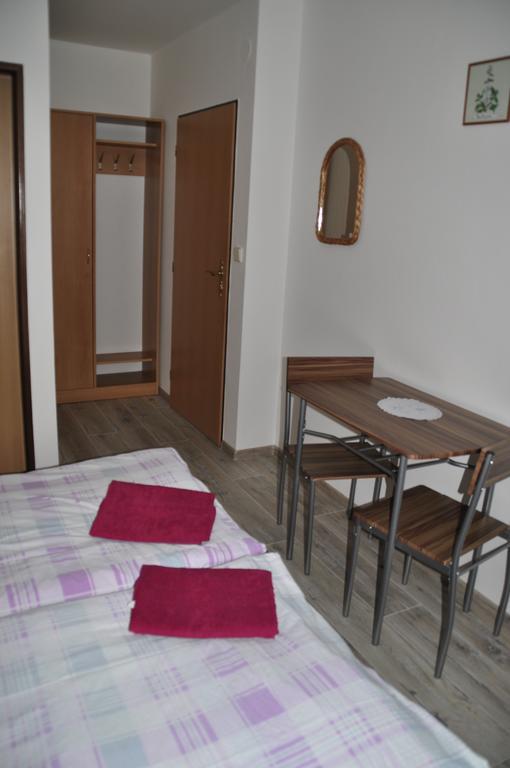 Apartamento Privát Magdalena Bešeňová Exterior foto
